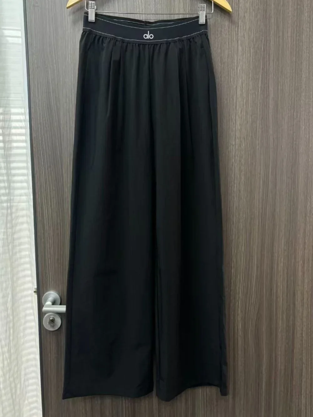 ALO Yoga Women's Black Suit Pants 🖤 Regular Size 30-inch Inner Seam